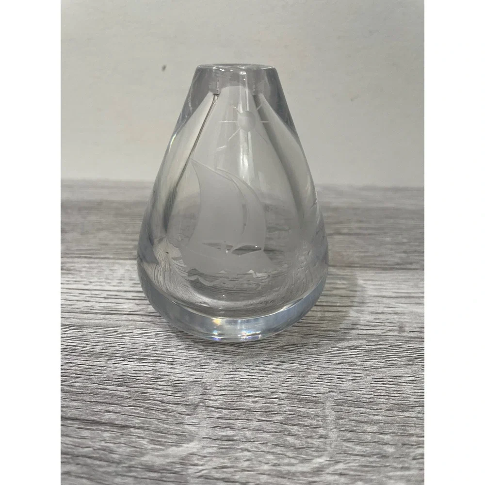 Varends Konstglas Emil Weidlich E. W. 28 Crystal Bud Vase Signed Swedish Glass